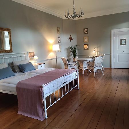 Gartenzimmer Im Schloss Neuhausen Neuhausen  Kültér fotó